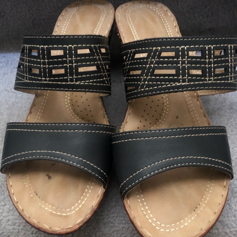 Black wood colour sandals size 39
